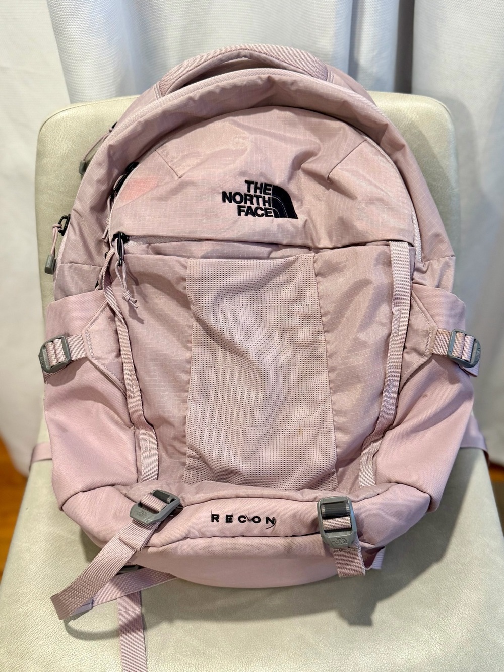 The North Face Recon Backpack in Pale/Light Pink/Mauve 30L
